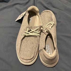 Grey sketchers bobs